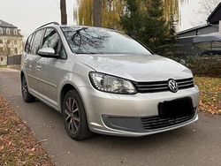 Silber Gebraucht 2011 VW Touran Van / Kleinbus | 6.999 € (Etwas zu teuer)