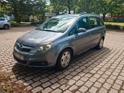 Grau Gebraucht 2005 Opel Zafira Van / Kleinbus | 1.990 € (Fairer Preis)