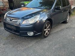 Grau Gebraucht 2009 Subaru Outback SUV | 3.200 € (Superpreis)