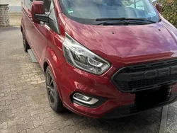 Rot Gebraucht 2022 Ford Tourneo Titanium X Van / Kleinbus | 34.500 € (Superpreis)