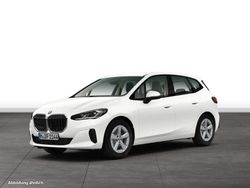 Mineralweiß metallic Gebraucht 2025 BMW 218 Active Tourer Luxury Line Van / Kleinbus | 32.154 € (Guter Preis)