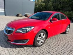 Rot Gebraucht 2015 Opel Insignia Edition Limousine | 4.600 €