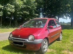 Rot Gebraucht 2007 Renault Twingo Kleinwagen | 1.400 € (Fairer Preis)
