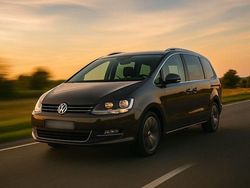 Braun Gebraucht 2016 VW Sharan Highline Van / Kleinbus | 22.900 € (Teuer)