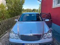 Silber Gebraucht 2006 Mercedes C180 Limousine | 3.599 € (Guter Preis)
