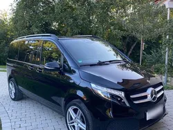 Schwarz Gebraucht 2022 Mercedes V300 Edition Van / Kleinbus | 57.000 € (Fairer Preis)