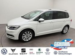 Weiß Gebraucht 2024 VW Touran Highline Van / Kleinbus | 34.900 € (Fairer Preis)