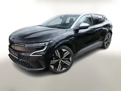 Schwarz Gebraucht 2023 Renault Mégane Iconic Limousine | 30.488 € (Guter Preis)