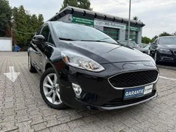 Schwarz Gebraucht 2020 Ford Fiesta Cool & Connect Kleinwagen | 11.449 € (Fairer Preis)