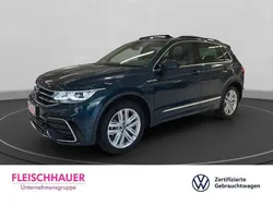 Nightshade blue metallic Gebraucht 2024 VW Tiguan R-line SUV | 43.980 € (Etwas zu teuer)