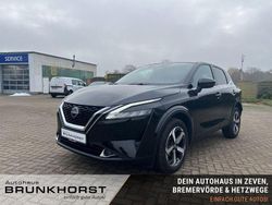Schwarz (pearlblack) Gebraucht 2024 Nissan Qashqai 360º SUV | 24.990 € (Guter Preis)