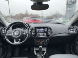 Carbon black (metallic) Gebraucht 2021 Jeep Compass Limited SUV | 18.900 €