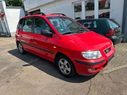 Rot Gebraucht 2001 Hyundai Matrix GLS Van / Kleinbus | 799 € (Guter Preis)