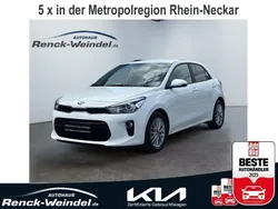 Weiß Gebraucht 2020 Kia Rio DREAM-TEAM Edition Limousine | 13.989 € (Etwas zu teuer)