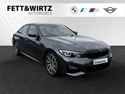 Mineralgrau metallic Gebraucht 2022 BMW 320 M Sport Limousine | 34.499 € (Guter Preis)