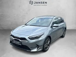Silber Neu 2025 Kia Ceed 4 Kleinwagen | 28.690 € (Etwas zu teuer)