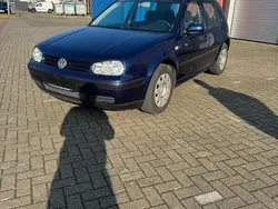 Blau Gebraucht 2003 VW Golf IV Edition Kleinwagen | 1.999 € (Fairer Preis)