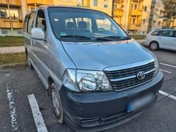 Silber Gebraucht 2009 Toyota HiAce Van / Kleinbus | 5.950 € (Fairer Preis)