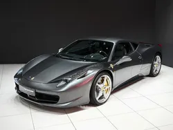 Grau Gebraucht 2010 Ferrari 458 Coupé | 194.500 € (Fairer Preis)