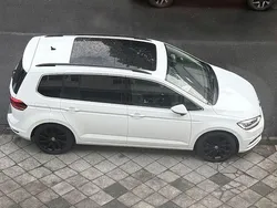Weiß Gebraucht 2016 VW Touran Highline Van / Kleinbus | 17.250 € (Superpreis)