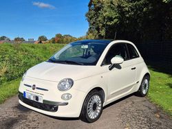 Weiß Gebraucht 2013 Fiat 500 Lounge Kleinwagen | 6.000 € (Fairer Preis)