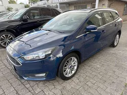 Blau Gebraucht 2018 Ford Focus Cool & Connect Kombi | 7.750 € (Guter Preis)