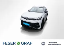 Pure white Gebraucht 2024 VW Tiguan R-line SUV | 49.950 € (Superpreis)