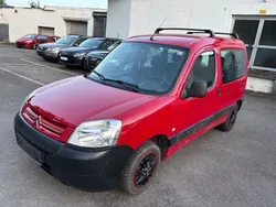 Rot Gebraucht 2009 Citroën Berlingo First Van / Kleinbus | 1.490 € (Guter Preis)