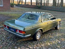 Grün Gebraucht 1982 Mercedes E280 Coupé | 12.900 €