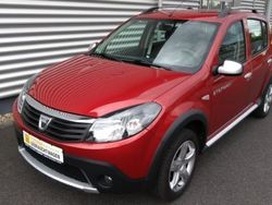 Rot metallic Gebraucht 2012 Dacia Sandero Stepway Kleinwagen | 6.890 € (Etwas zu teuer)