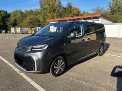 Grau Gebraucht 2024 Toyota Proace Team Van | 43.000 € (Fairer Preis)