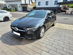 Schwarz Gebraucht 2020 Mercedes CLA180 Shooting Brake Progressive Kombi | 22.500 € (Guter Preis)