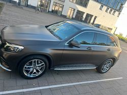 Braun Gebraucht 2017 Mercedes GLC250 AMG line SUV | 25.999 € (Fairer Preis)