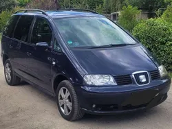 Blau Gebraucht 2007 Seat Alhambra Vigo Van / Kleinbus | 5.699 € (Teuer)