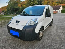 Weiß Gebraucht 2010 Peugeot Bipper Van / Kleinbus | 3.900 €