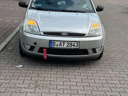 Gebraucht 2002 Ford Fiesta Ghia Kleinwagen | 2.000 € (Guter Preis)