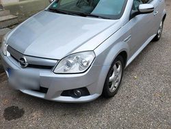 Silber Neu 2025 Opel Tigra Sport Kleinwagen | 2.999 €