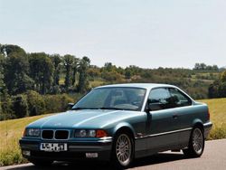Grün Gebraucht 1995 BMW 316 Performance Coupé | 9.530 €