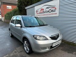 Silber Gebraucht 2006 Mazda 2 Limousine | 3.499 € (Teuer)