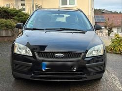 Schwarz Gebraucht 2006 Ford Focus Style Kombi | 2.900 € (Etwas zu teuer)