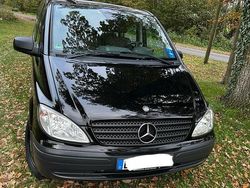 Schwarz Gebraucht 2010 Mercedes Vito Van / Kleinbus | 12.100 €