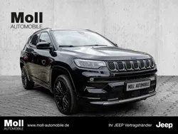 Black clear coat Gebraucht 2022 Jeep Compass SUV | 32.480 € (Teuer)