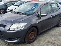 Grau Gebraucht 2007 Toyota Auris Kleinwagen | 2.250 € (Etwas zu teuer)