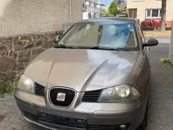 Grau Gebraucht 2004 Seat Ibiza Kleinwagen | 1.100 € (Guter Preis)