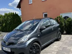 Schwarz Gebraucht 2009 Toyota Aygo Cool Kleinwagen | 2.650 € (Fairer Preis)