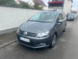 Grau Gebraucht 2019 VW Sharan Comfortline Van / Kleinbus | 16.990 € (Superpreis)