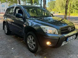 Grau Gebraucht 2006 Toyota RAV4 SUV | 5.100 € (Guter Preis)