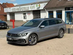 Silber Gebraucht 2019 VW Passat GTE Kombi | 18.649 € (Fairer Preis)