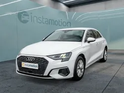 Weiß Gebraucht 2023 Audi A3 Sportback e-tron Limousine | 29.490 € (Fairer Preis)