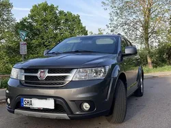 Grau Gebraucht 2012 Fiat Freemont SUV | 9.800 € (Etwas zu teuer)